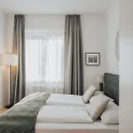 Feichter & Living 3*
