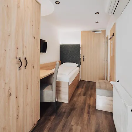 Hotel Feichter & Bistro 2*