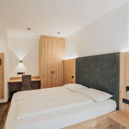 Hotel Feichter & Living