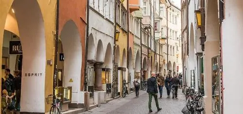 Feichter & Living Hotel 3*