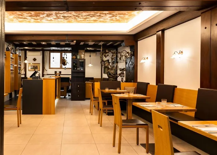 Feichter & Living Hotel 3*