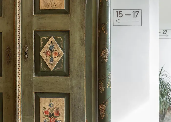 Feichter & Living Ξενοδοχείο 3*