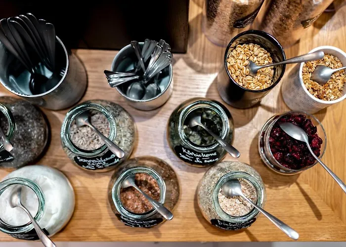 Feichter & Living Hotel 3*