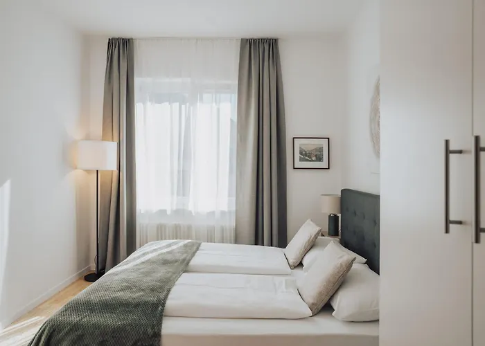 Feichter & Living 3*