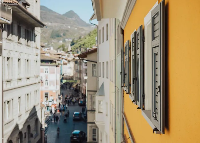 Ξενοδοχείο Feichter & Living 3*